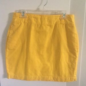 4 for $20 BANANA REPUBLIC SHORT PENCIL SKIRT